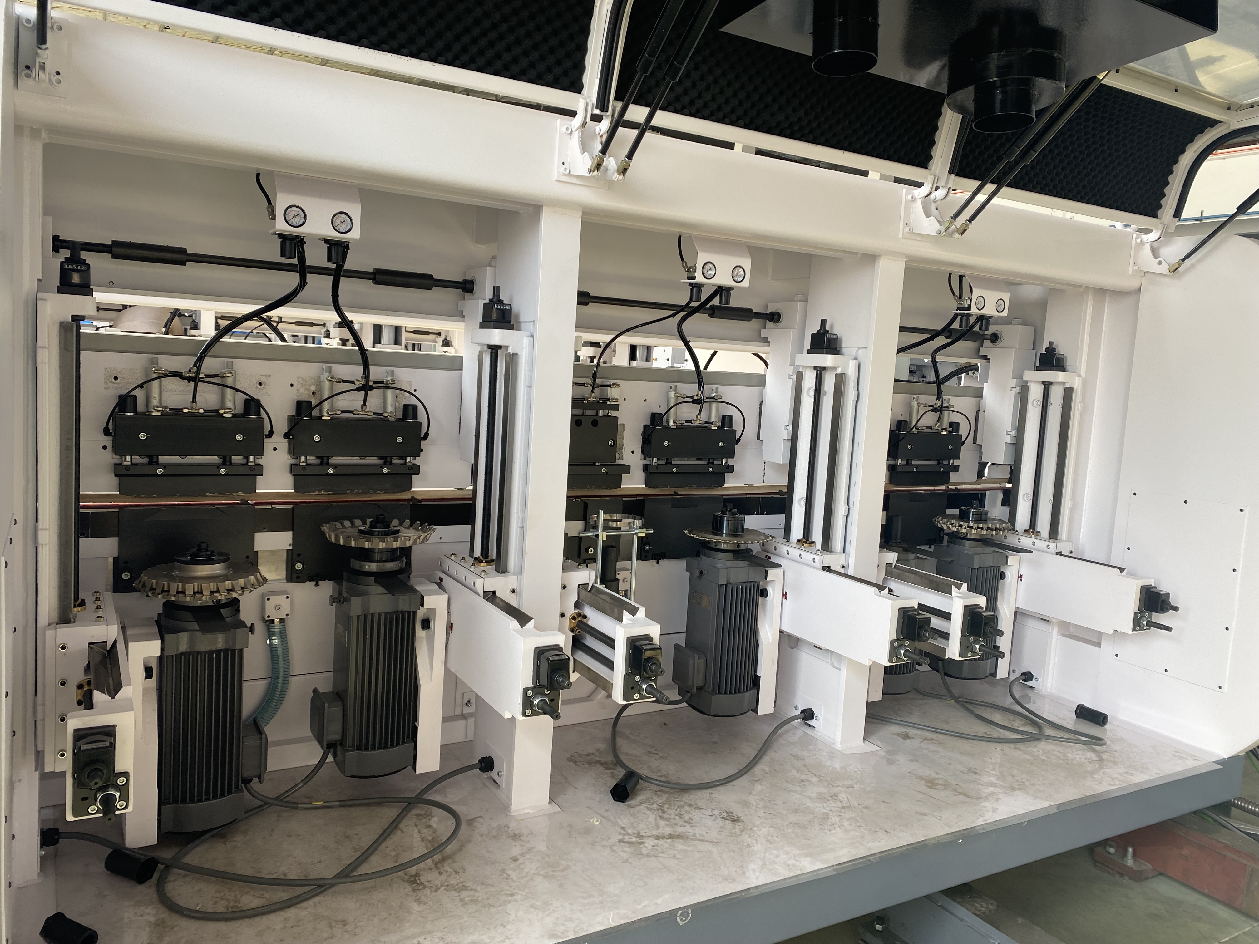 PCD Cutters ukax mä maquina de slotting ukar ch’iqt’añatakiwa.